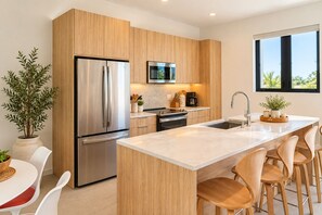 Private kitchen - 25% Off Oct 15-18 Pool, Grace Bay, Ocean View Z102 (Grace Bay)