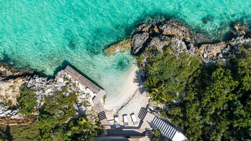 Amazing Views-Private Beach,Pool,Guest House,Dock W/ Great Reviews!