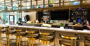 Bar (on property) - Stylish Home at Amazing Resort! (Kissimmee)