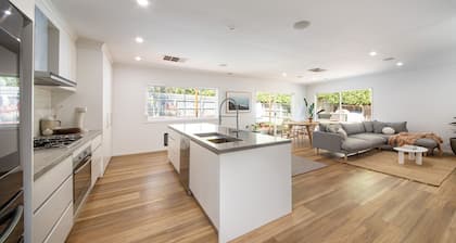 Malibu in Mt Martha with solar heated pool