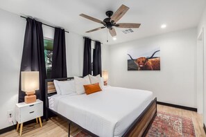 4 chambres, fer et planche à repasser, Wi-Fi, draps fournis