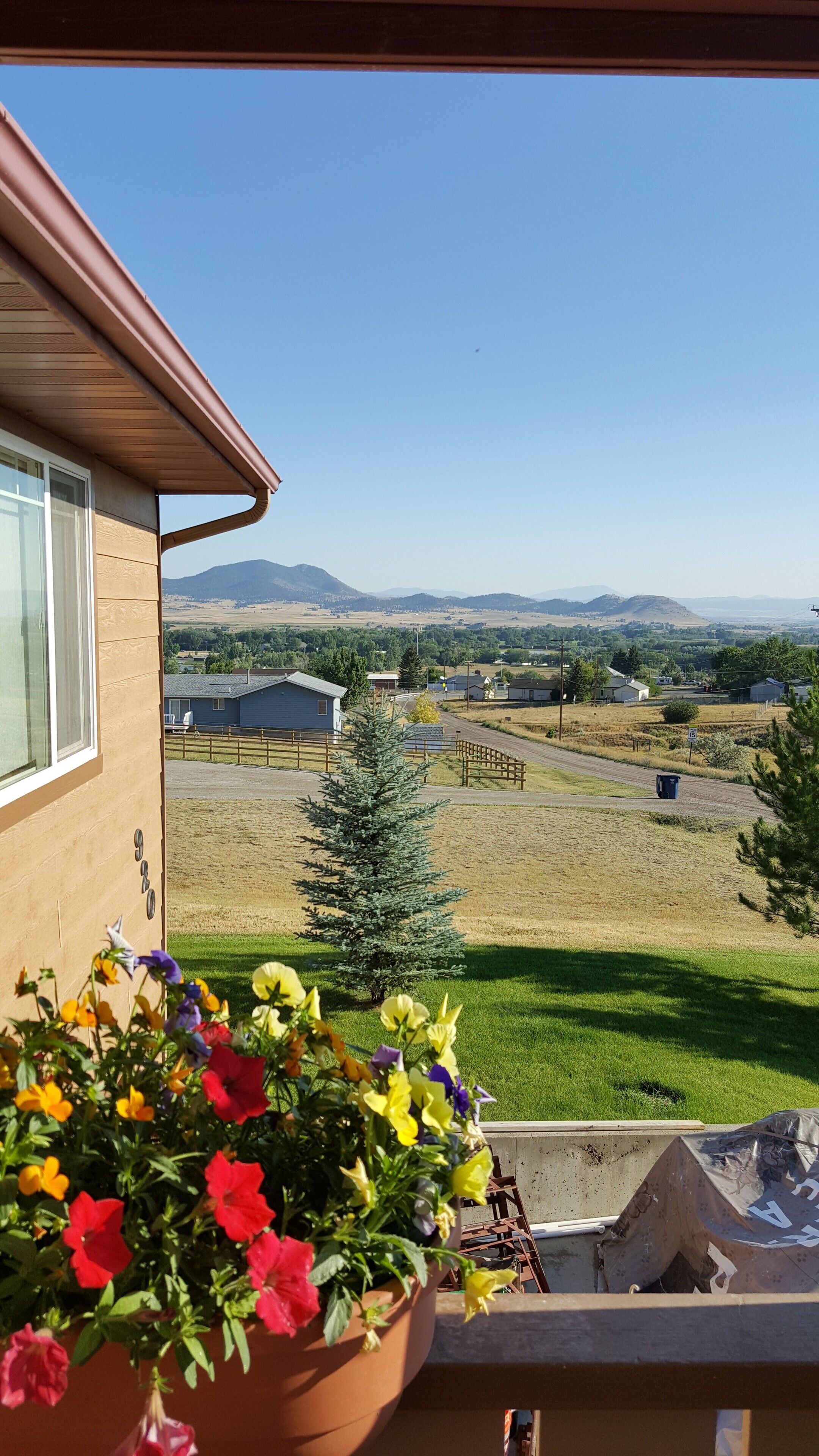 Mountain views and westside home, sophisticated country styles and colors. 