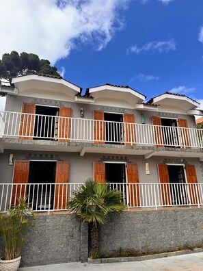 Front of property - Pousada Araucária Suítes (Campos do Jordão)