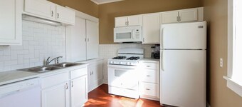 Two Bedroom Cutie in Midtown