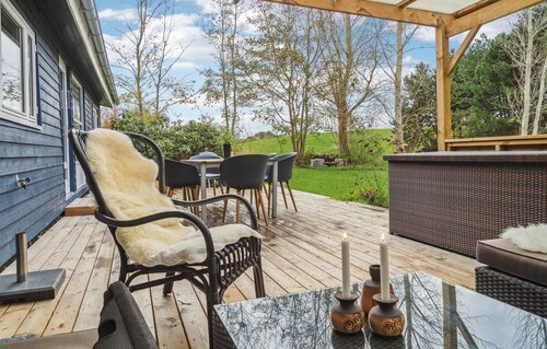 Stunning home in Ebeltoft with WiFi