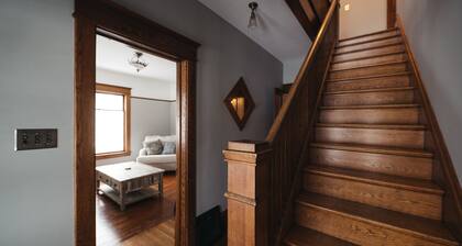 4BDR Broomhead Farmhouse Main House