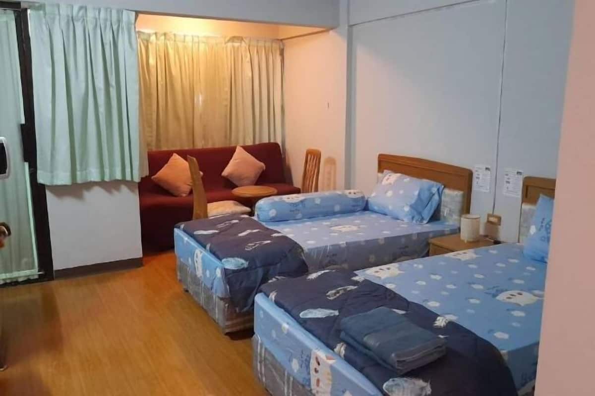 Soundproofing, free WiFi