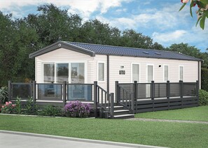 Exterior - 3 bedroom accommodation in Holywell Bay (Holywell Bay)