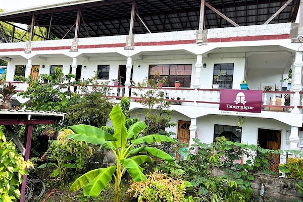 Bagian depan properti