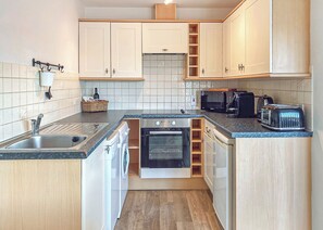 House - 3 bedroom accommodation in Brundall, Norwich (Brundall, Norwich)