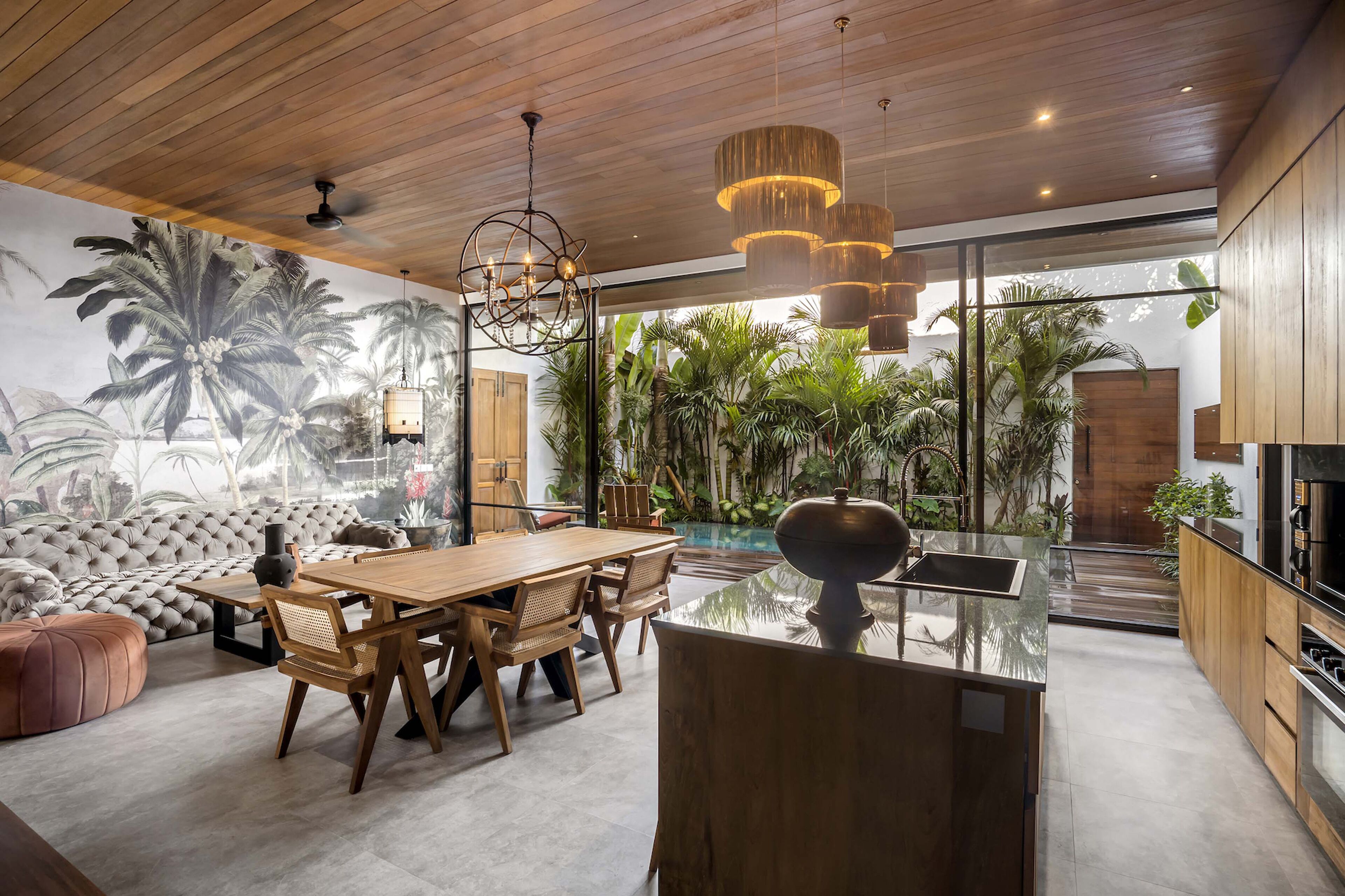 Villa Deluxe, 3 habitaciones, balcón, vista a la alberca | Cocina privada | Refrigerador, microondas, horno y parrilla de estufa 