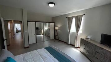 2 chambres, fer et planche Ă  repasser, Wi-Fi gratuit, draps fournis
