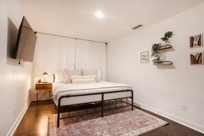 3 bedrooms, iron/ironing board, travel crib, WiFi