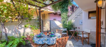 La Piccola Casa Dell'Uva Fragola, Meina, Italy