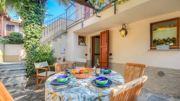 Ristorazione all'aperto