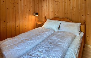 3 bedrooms, free WiFi, bed sheets - 3 bedroom nice home in Bjorli (Bjorli)