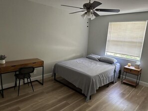 1 dormitorio y ropa de cama