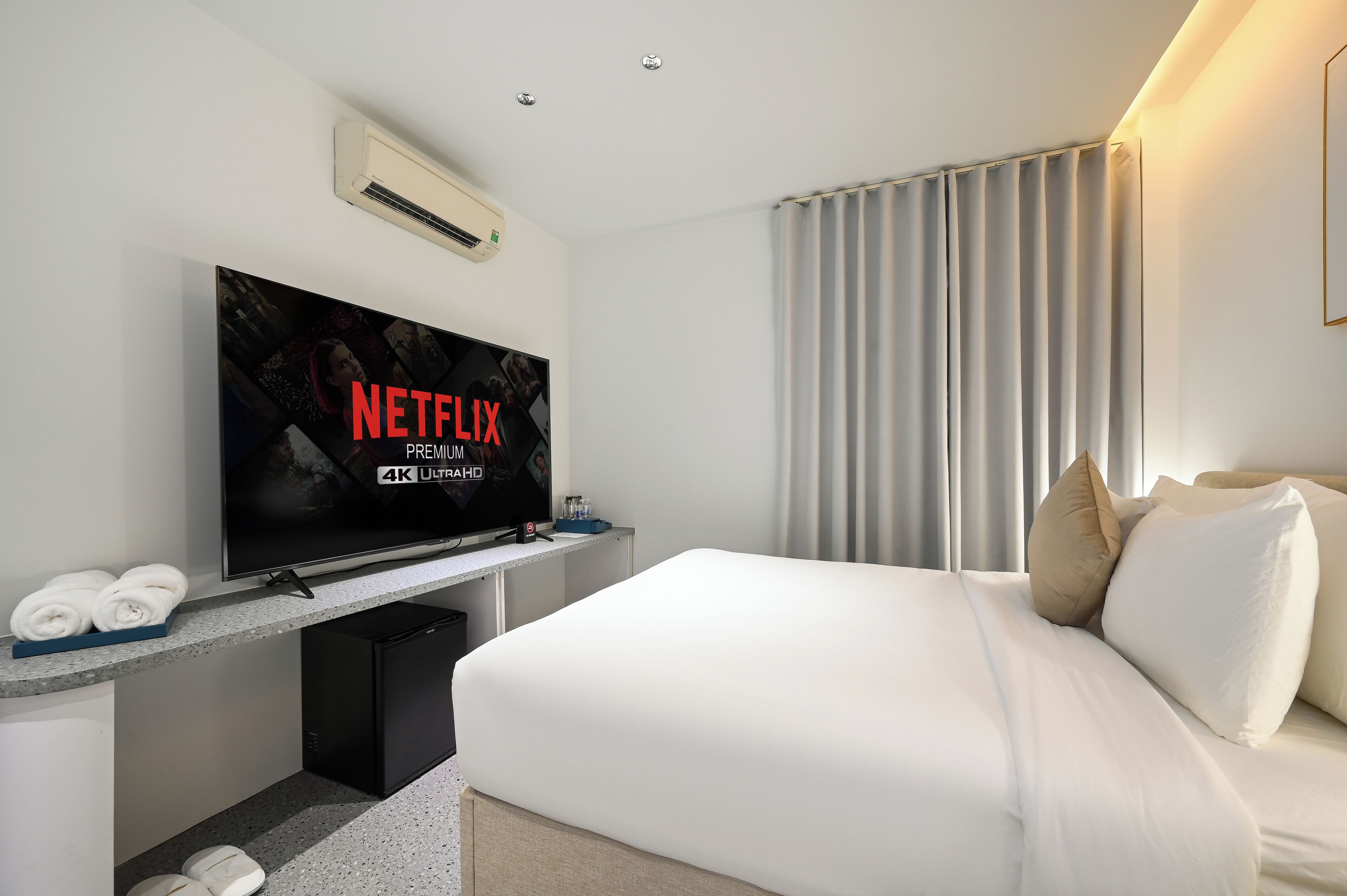 premier room | 1 bedroom, minibar, free wifi, bed sheets