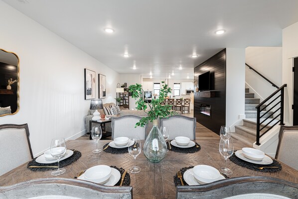 Dining - Newly Built Luxury Townhome! Park City Silver Creek 1124 (Park City)