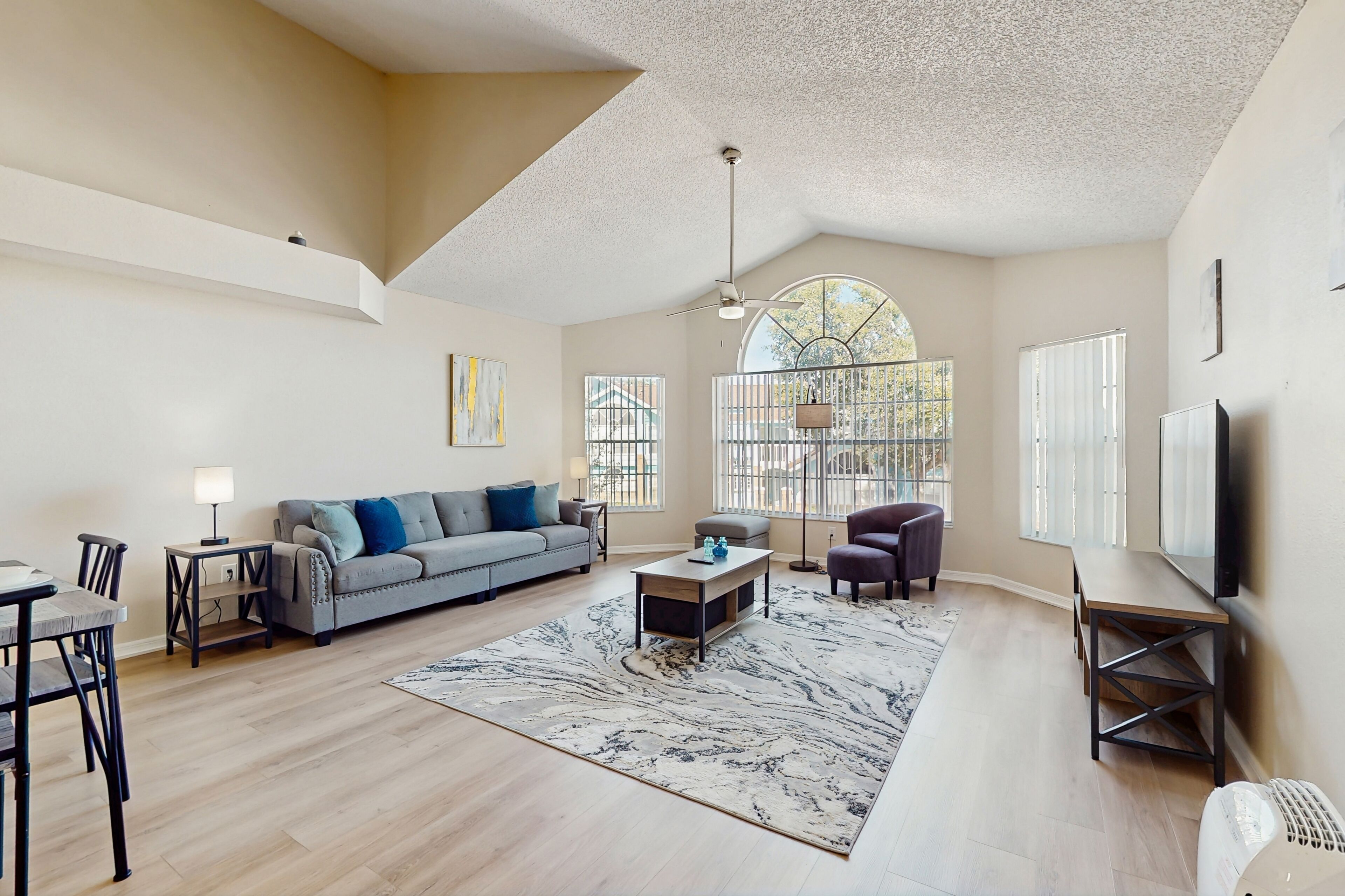 Fernseher, DVD-Player