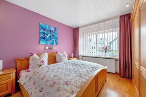 1 chambre, fer et planche Ă repasser, Wi-Fi gratuit, draps fournis