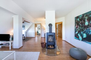 TV, fireplace, DVD player