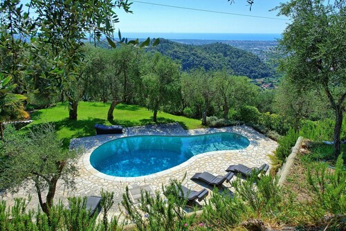 Villa Oliveta - Pietrasanta ,Tuscany