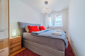 1 bedroom, laptop workspace, iron/ironing board, free WiFi - Apartment Saga With Terrace And Parking (Zagreb)