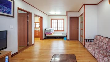 基本客房, 1 間臥室 (2F 201, (66.12m²)) | 1 間睡房、免費 Wi-Fi