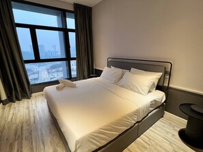 2 bedrooms, iron/ironing board, WiFi, bed sheets - Luxury 2BR Apartment -Midvalley/Sunway/KLCC/KL Sentral/Bangsar/Bandar Utama (Kuala Lumpur)