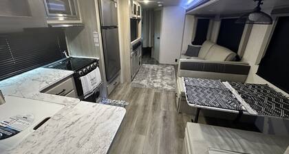 Camping By The Beach - Modern,close to the beach & peaceful country! Bunk beds!