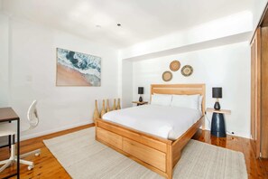 10 soverom, skrivebord, wi-fi og sengetøy