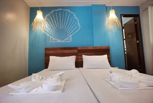 Twin Room | Free WiFi, bed sheets