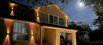 Sydney Golden Swan Holiday house: Pool and Spa Smart Home with game room