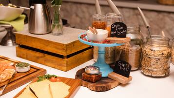 Desayuno estilo bufé