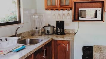 House, 3 Bedrooms, Smoking, Private Pool | Interior