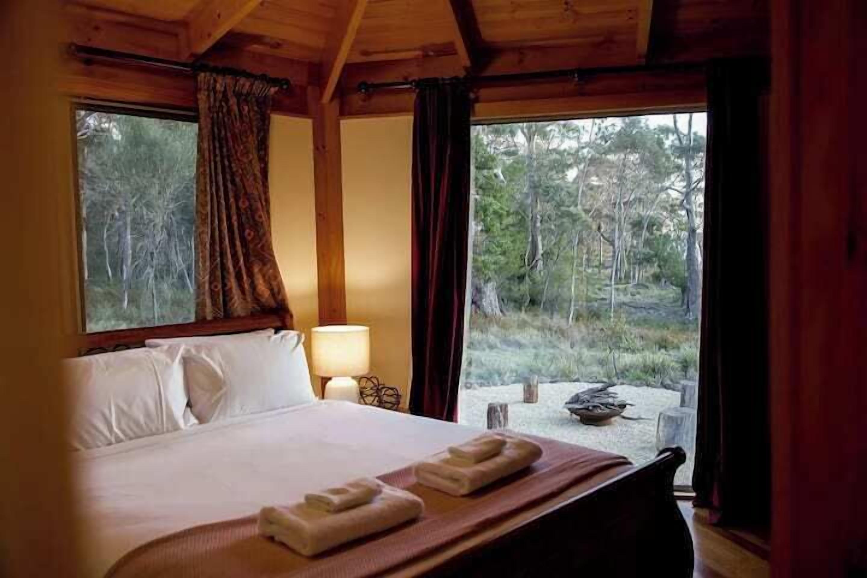 2 soverom og sengetøy