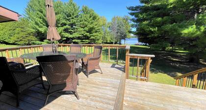 Secluded Stoney Lake Retreat: Your Private Paradise