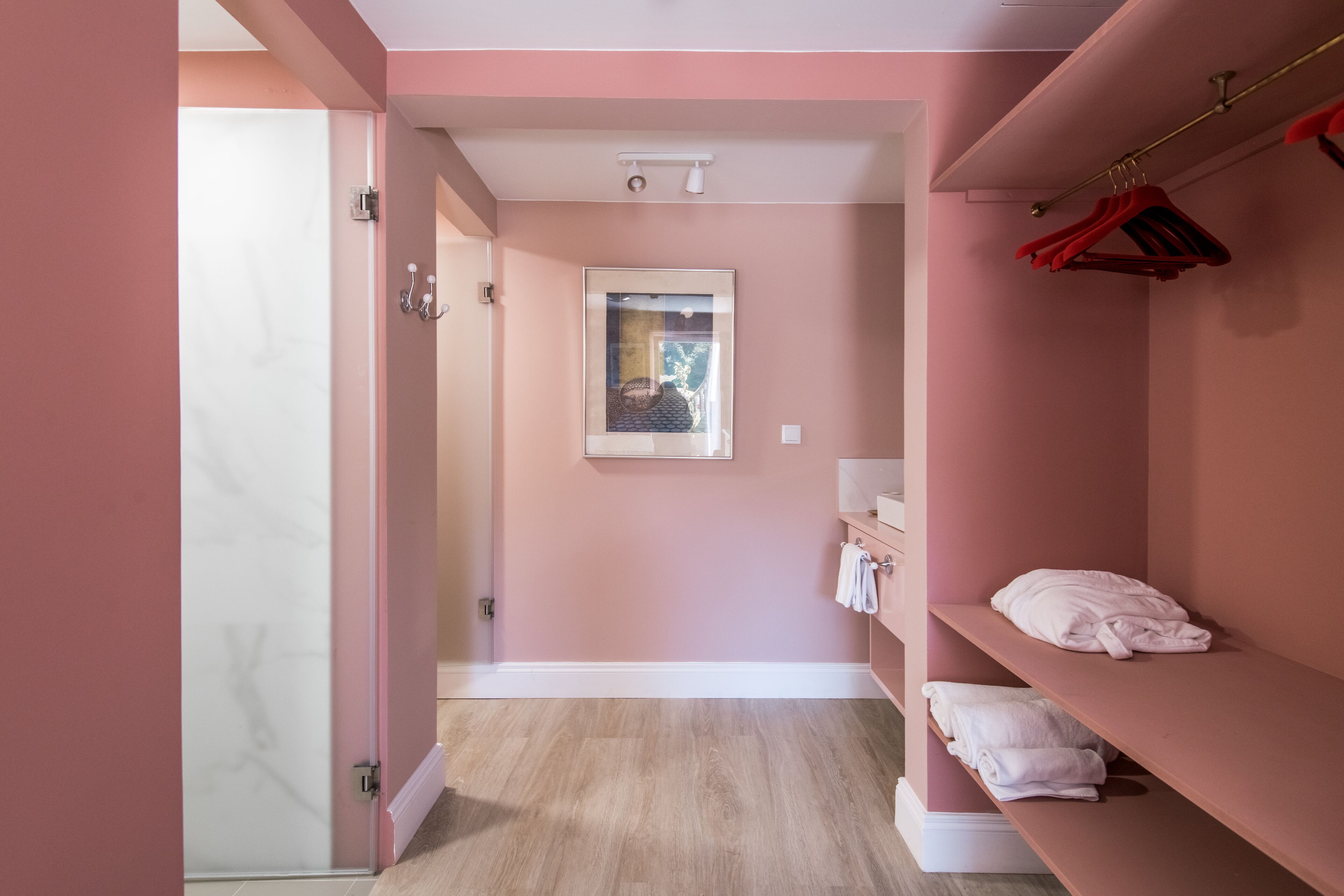 deluxe studio | 1 bedroom, free wifi