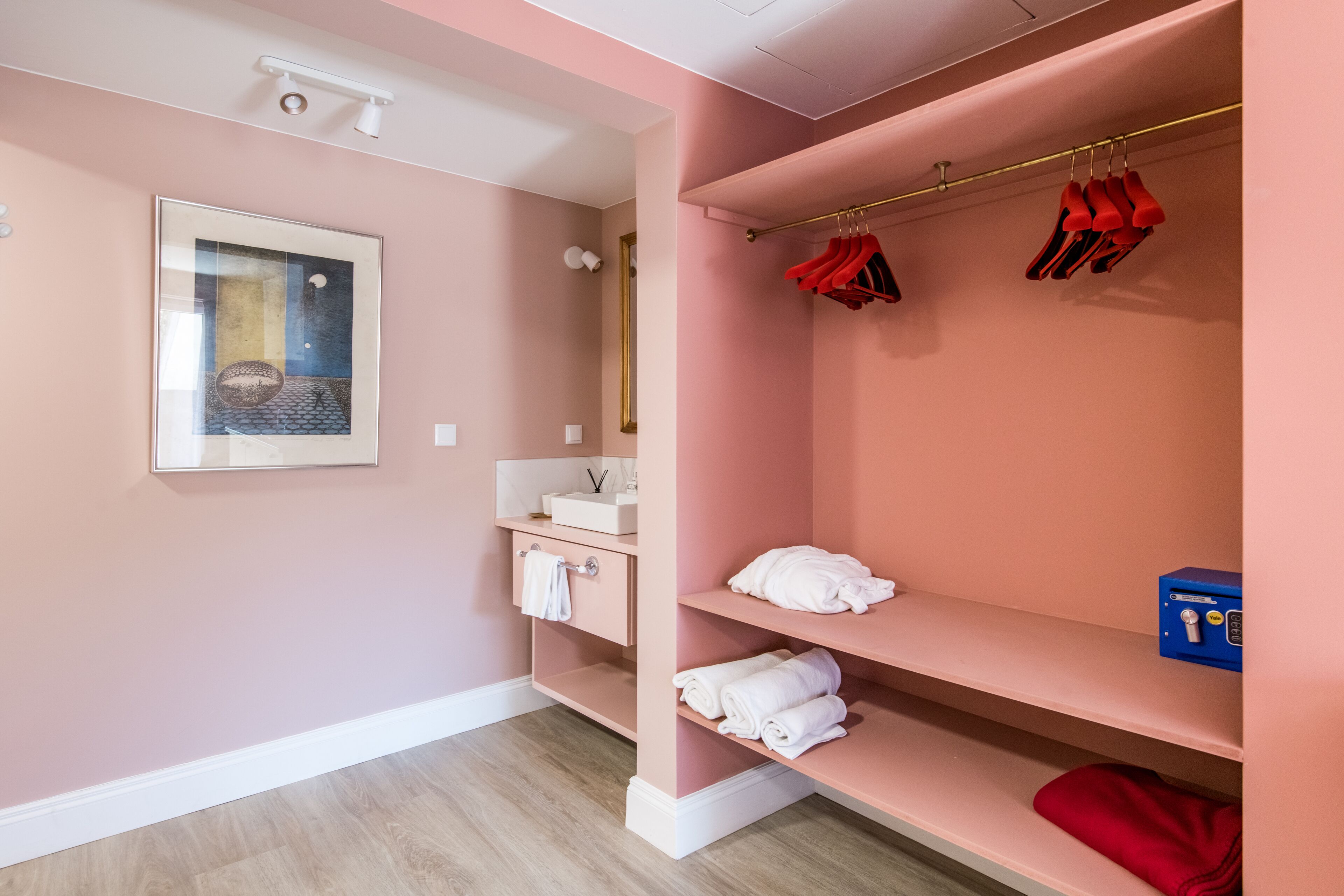 deluxe studio | 1 bedroom, free wifi