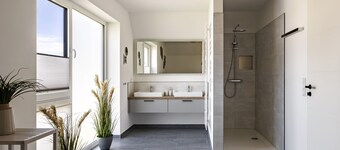 120m² Reihenhaus für 5 Pers. mit Garten, Sauna und Kamin