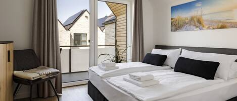 3 slaapkamers, een strijkplank/strijkijzer, reisbedje, gratis wifi