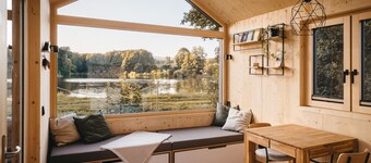 Lovt am See, Ökologisch Gebautes und Eingerichtetes Tiny House Direkt am Wasser