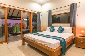4 bedrooms - Villa Lotus Kayuputih (Sukasada)