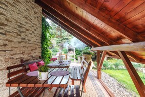 Front of property - Villa Agnes (Myslenice)