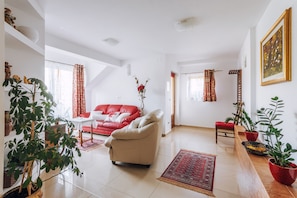 Seterika/papan seterika, Wi-fi percuma 