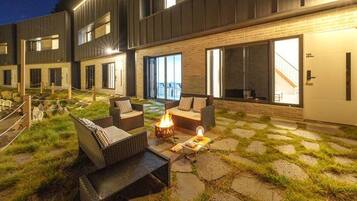 Basic Room, 2 Bedrooms (Poolvilla 101 Betelgeuse)