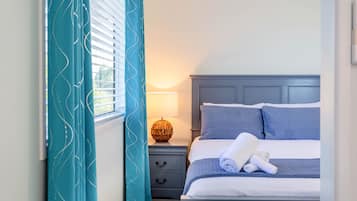 5 bedrooms, iron/ironing board, free WiFi, bed sheets