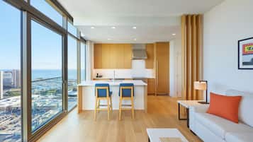 Mini-fridge, espresso maker, coffee/tea maker