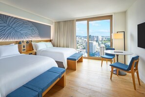 Premium bedding, in-room safe, desk, laptop workspace